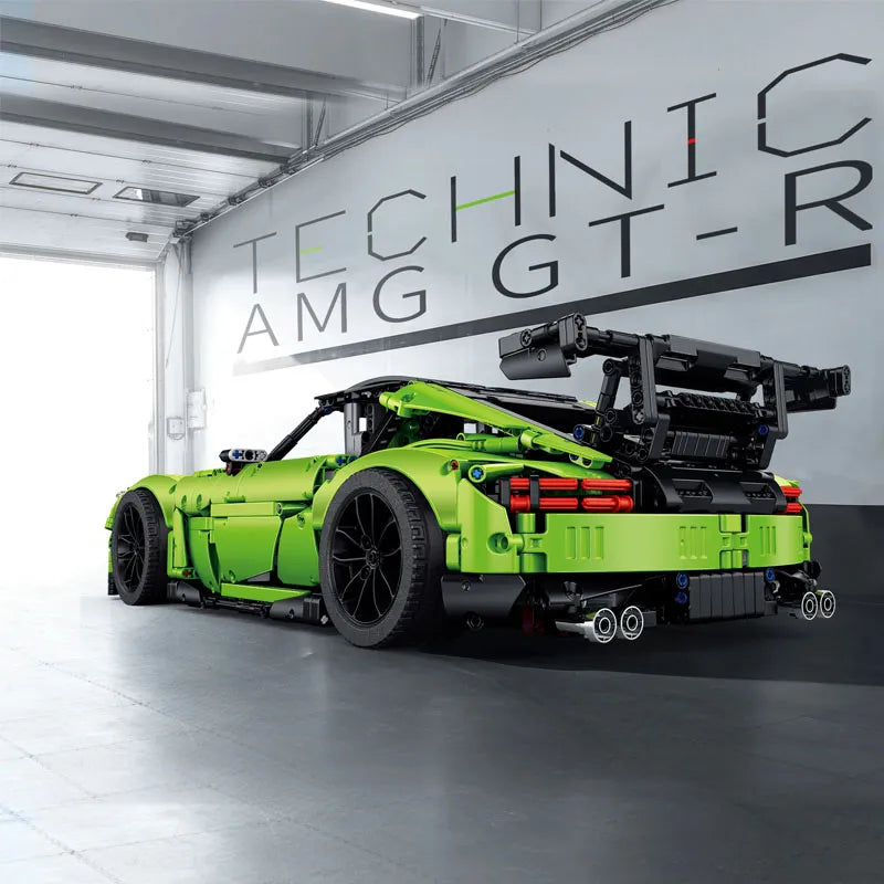 Mercedes AMG GTR / 2898PCS